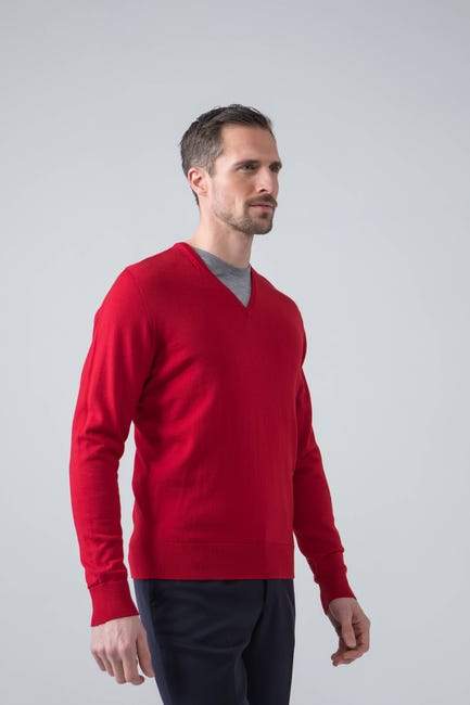 Sweater V 100% lambswool Classic Red Johnstons